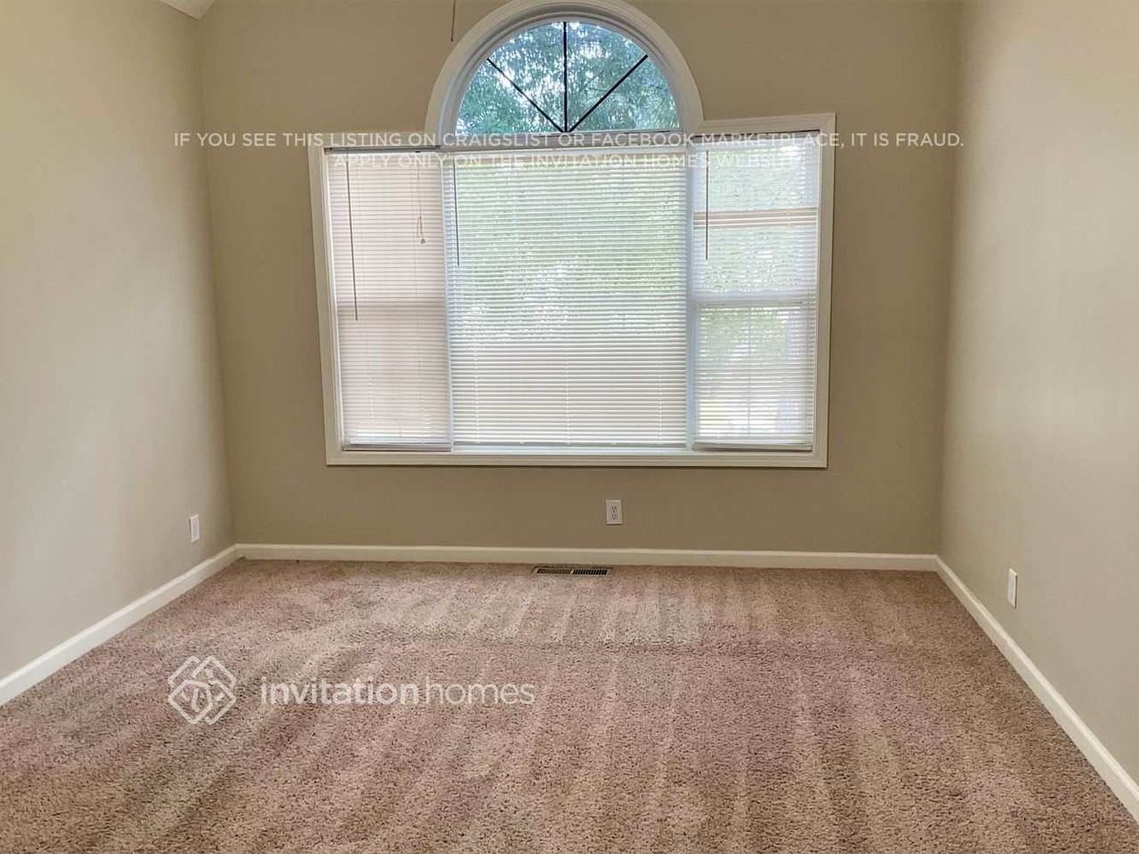 3567 Shoal Trail Dr - Photo 3 of 6