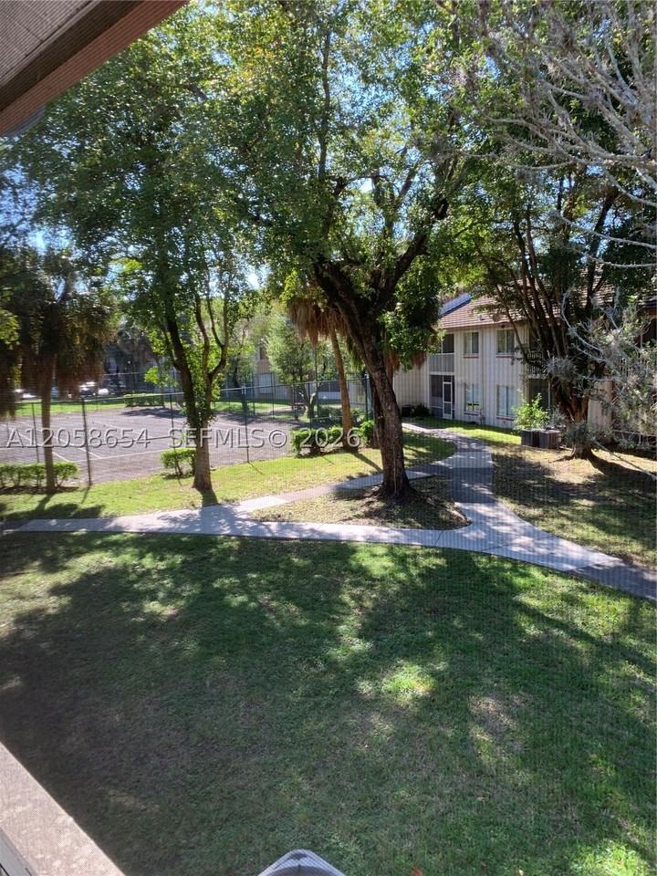 13944 Sw 90th Ter #13944 - Photo 3 of 11