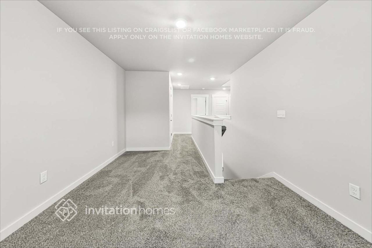 784 Mickelson Way - Photo 7 of 21
