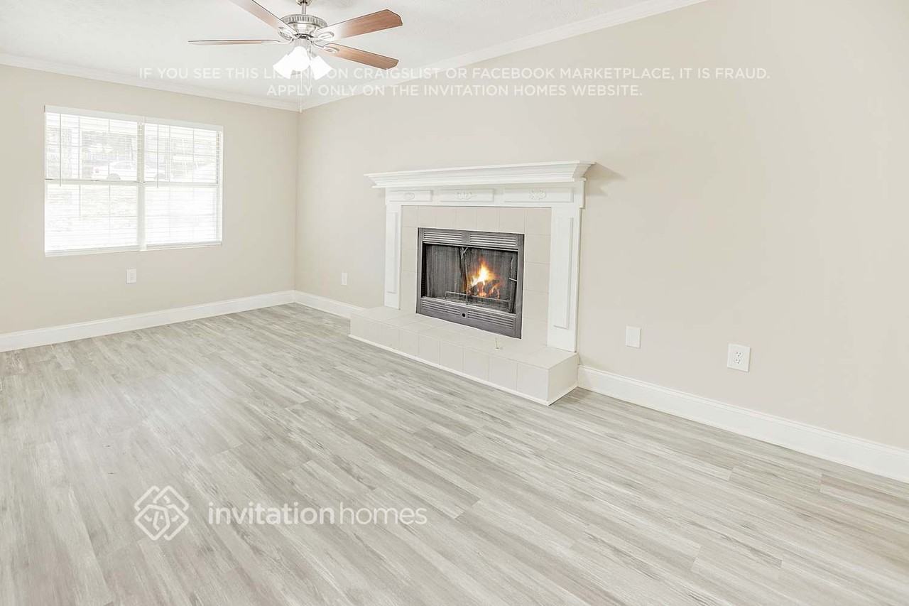 260 Rosewood Dr - Photo 3 of 29