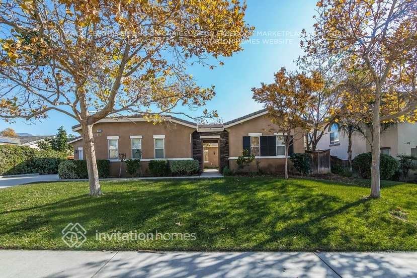7833 Calle Del Rio St - Photo 2 of 30
