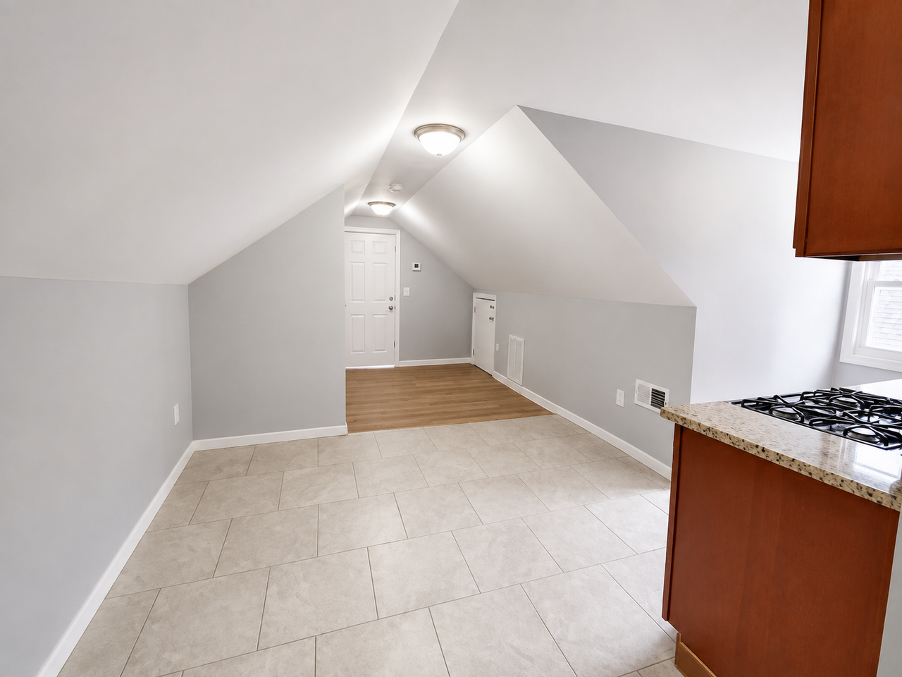 55-57 N Munn Ave #3C - Photo 4 of 6