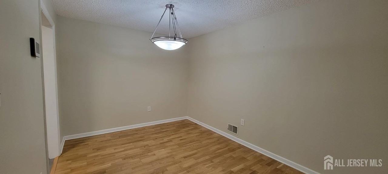 43 Crabapple Ln - Photo 6 of 18