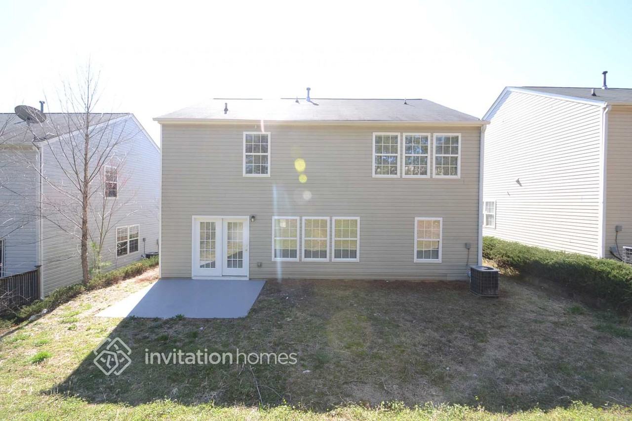 1243 Matt Moore Ct - Photo 5 of 6