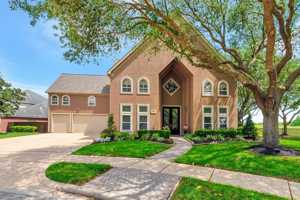 featured image of 3806 Canyon Bluff Ct