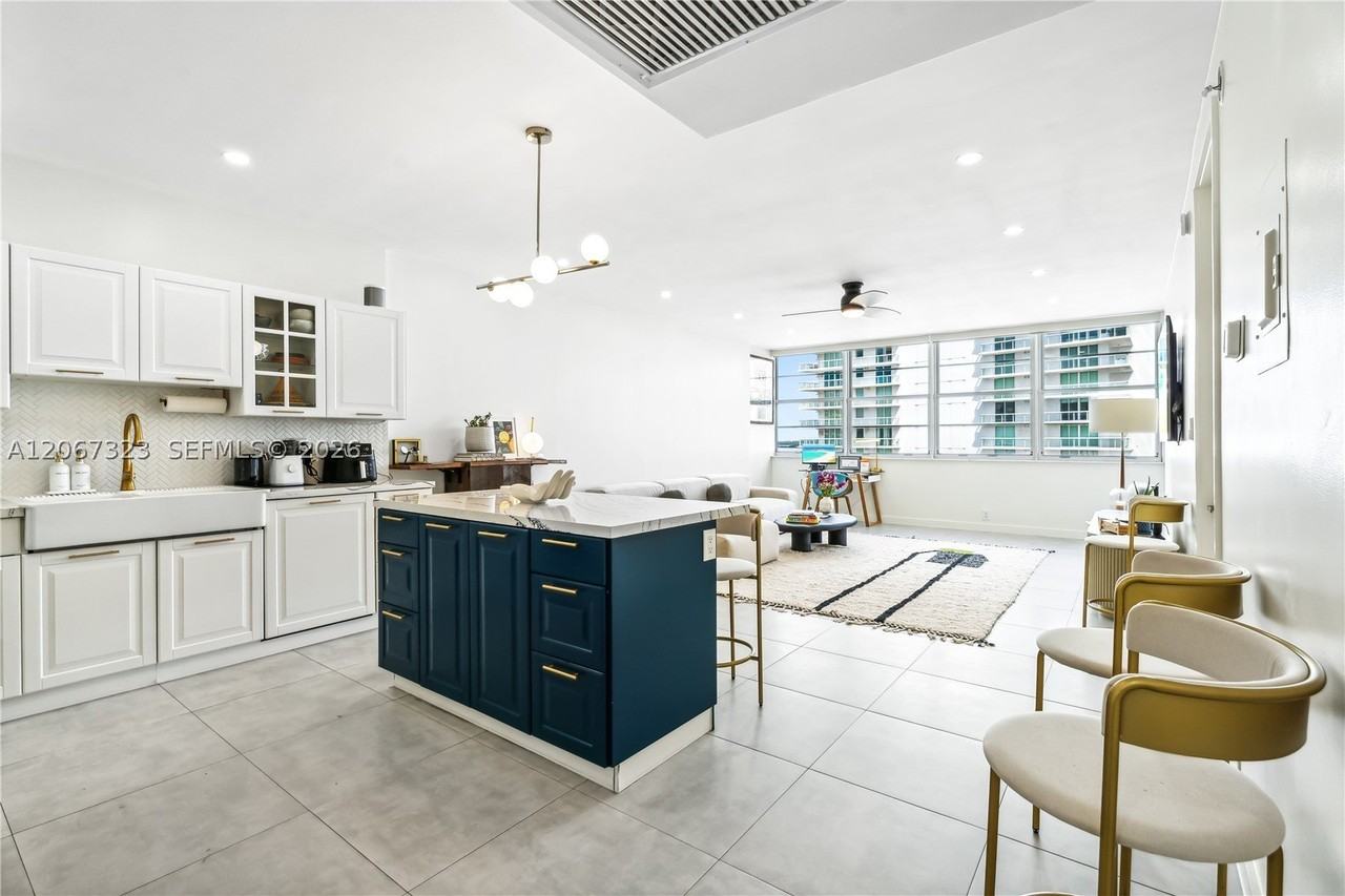 20 Island Ave #1206 - Photo 5 of 21