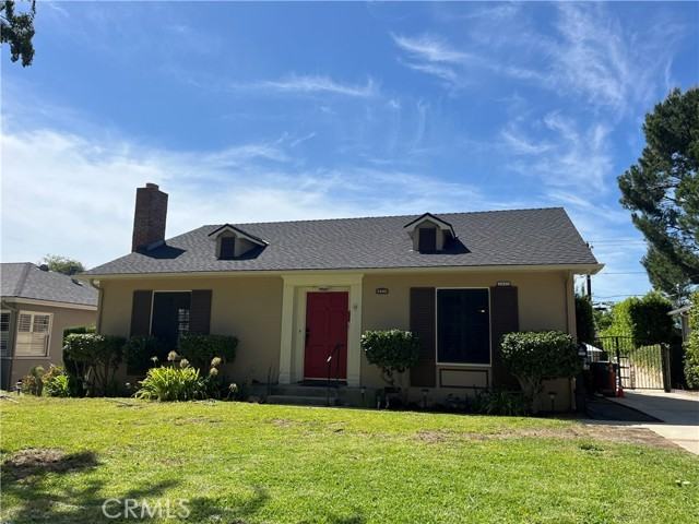 2440 Queensberry Rd - Photo 3 of 41