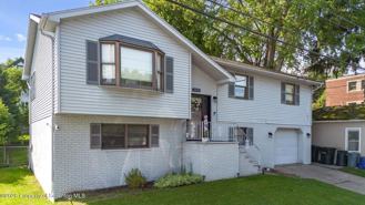 2402 Dimmick Ave - Photo 1 of 1
