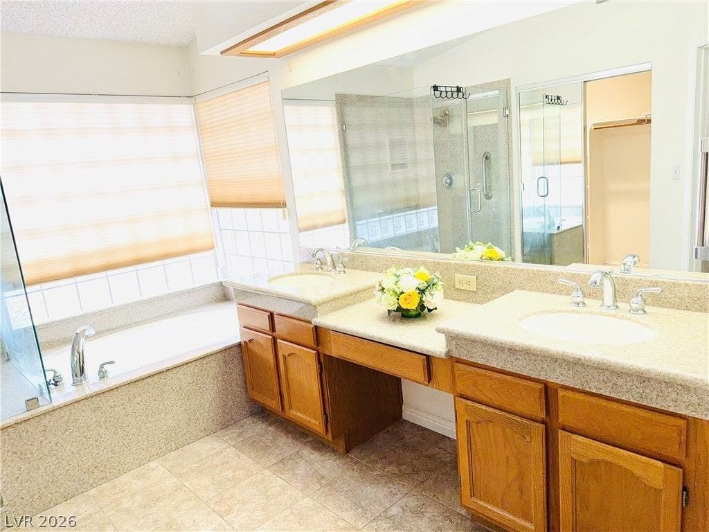 8405 Justine Ct - Photo 4 of 6