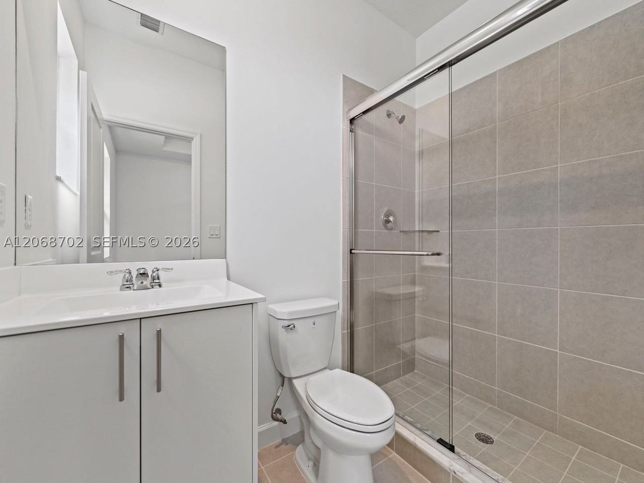 1529 Se 27th Rd #1529 - Photo 4 of 6