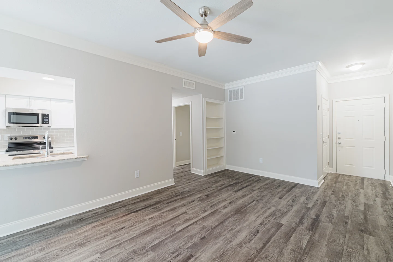 Winrock Blvd #10WSS - Photo 4 of 8