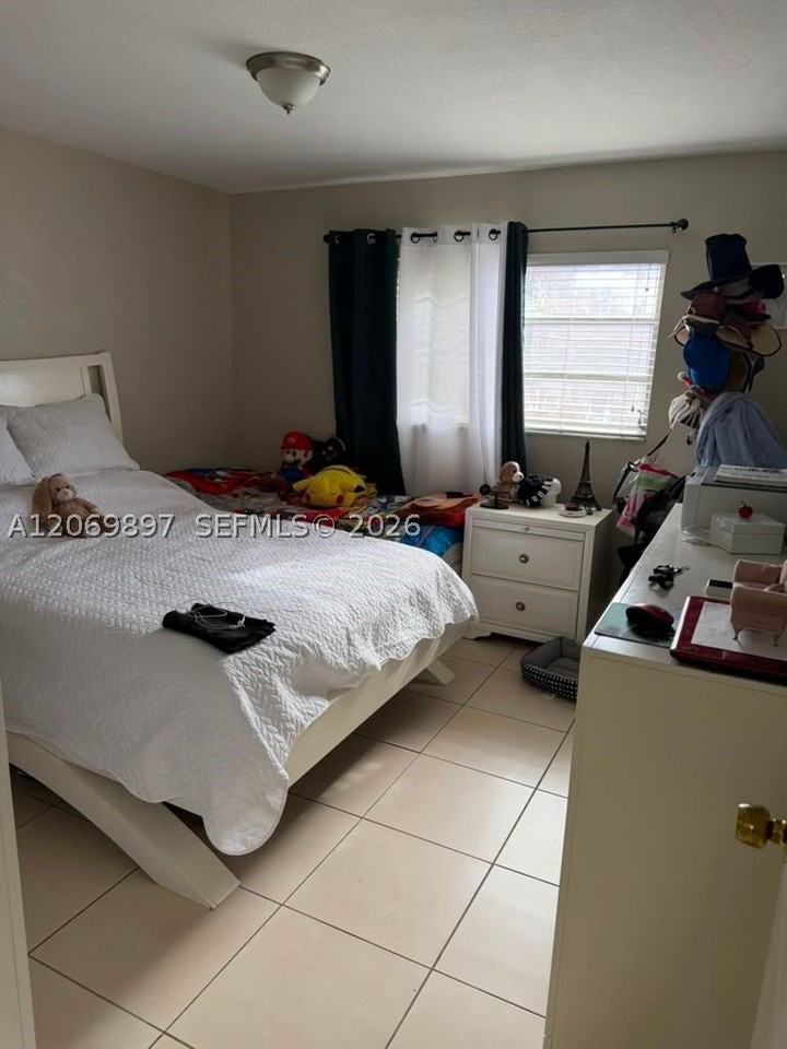 1630 W 46th St #504C - Photo 5 of 11