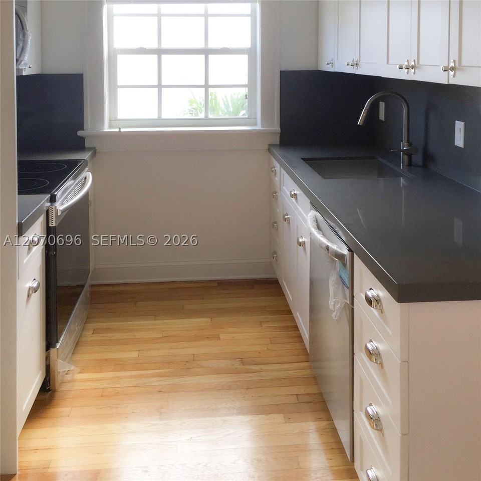 4342 Sheridan Ave #5 - Photo 4 of 34