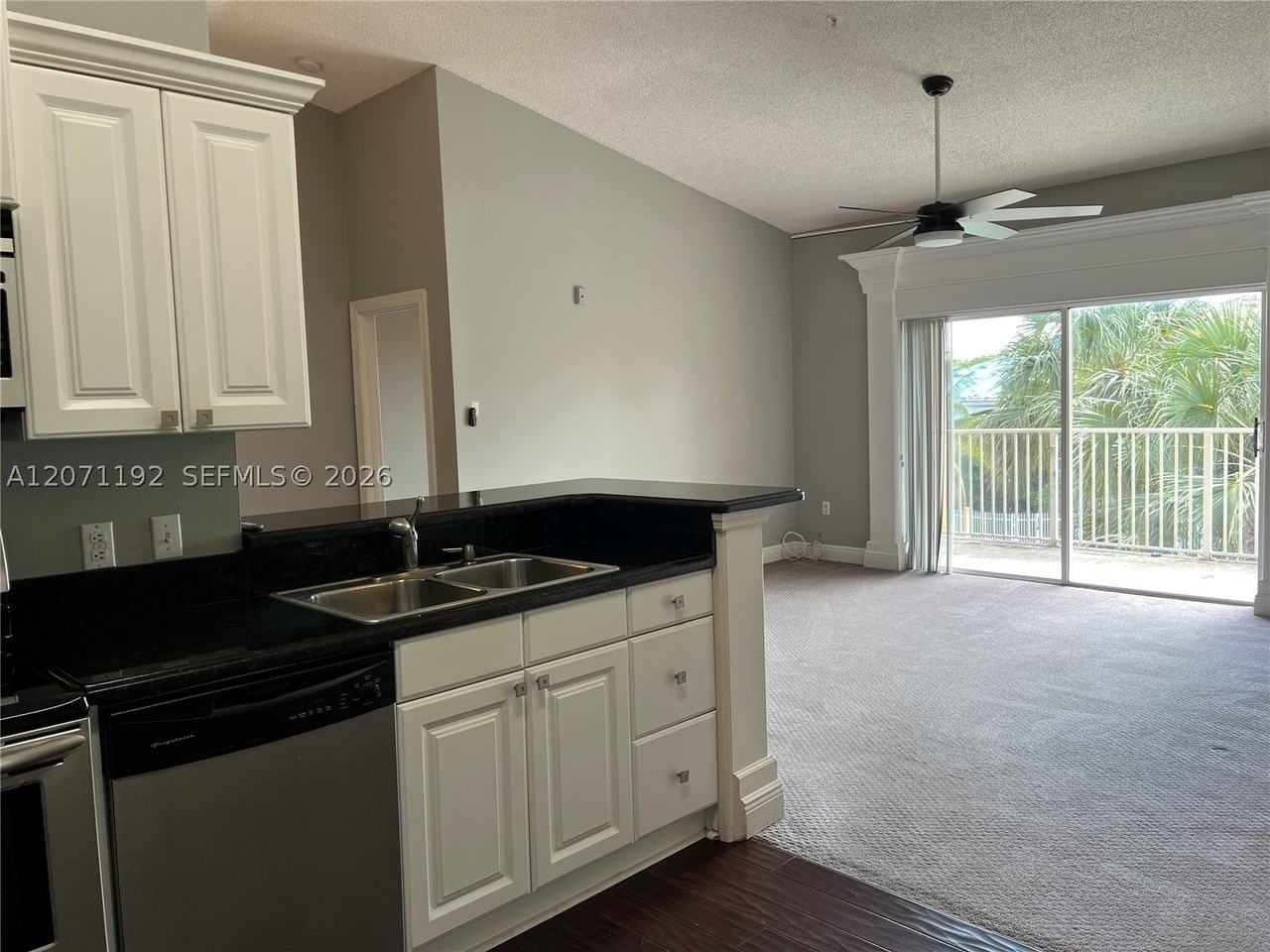 6928 Sw 39th St #A303 - Photo 3 of 22