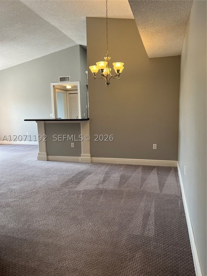6928 Sw 39th St #A303 - Photo 7 of 22