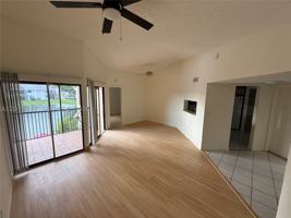 featured image of 1080 N Franklin Ave #1080E