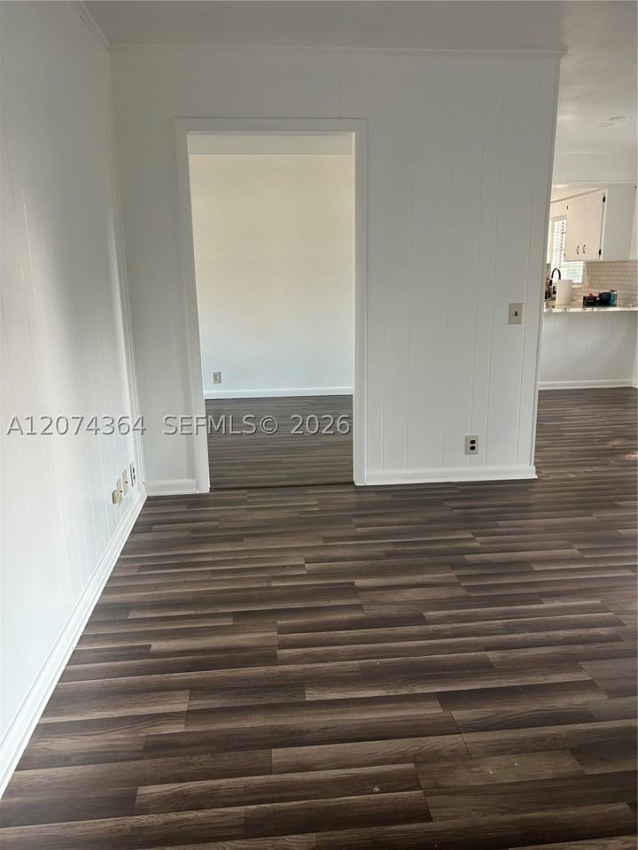110 Broward Dr #1 - Photo 4 of 4