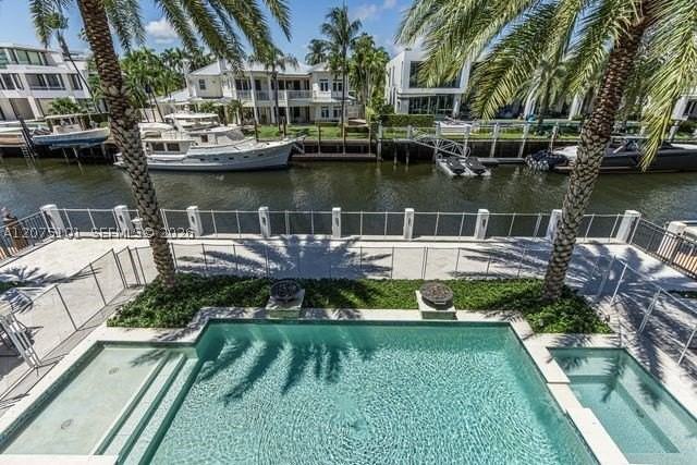2627 Castilla Isle - Photo 4 of 50