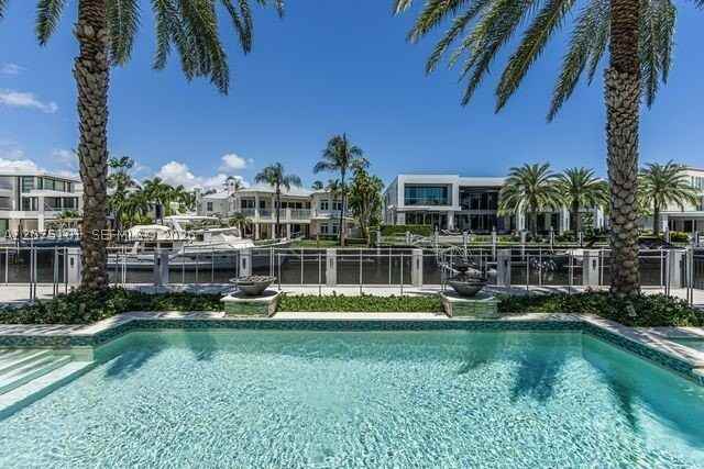 2627 Castilla Isle - Photo 5 of 50