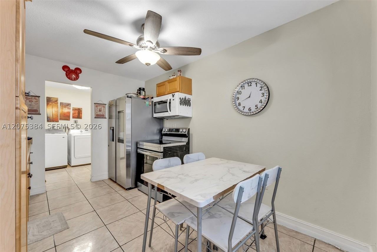 19137 Nw 47th Ave - Photo 6 of 30