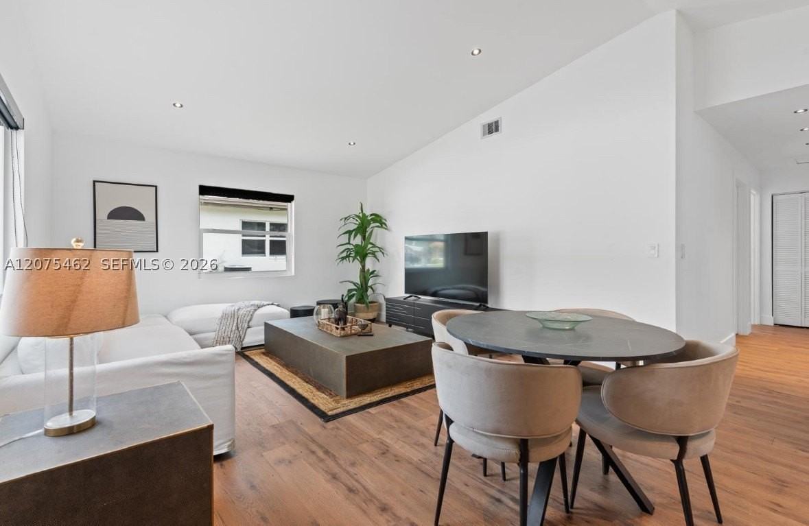 309 Se 3rd Ave #309 - Photo 3 of 23