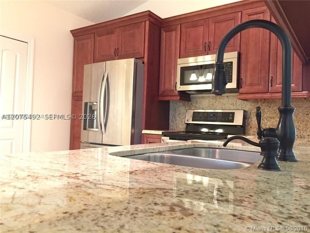 5201 Sw 31st Ave #225 - Photo 2 of 16