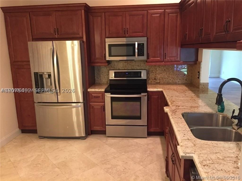 5201 Sw 31st Ave #225 - Photo 3 of 16