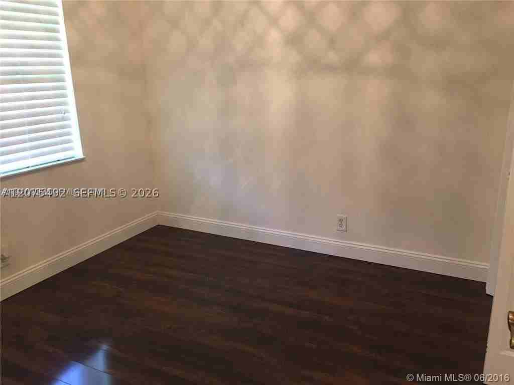 5201 Sw 31st Ave #225 - Photo 6 of 16