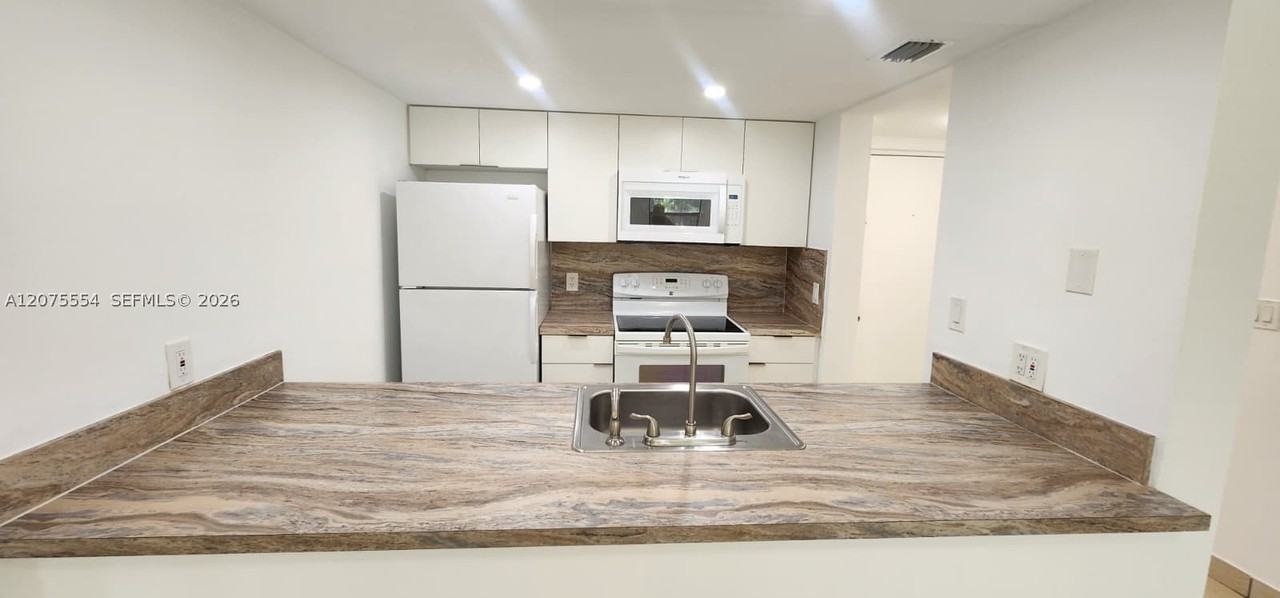 8160 Geneva Ct #104 - Photo 3 of 25