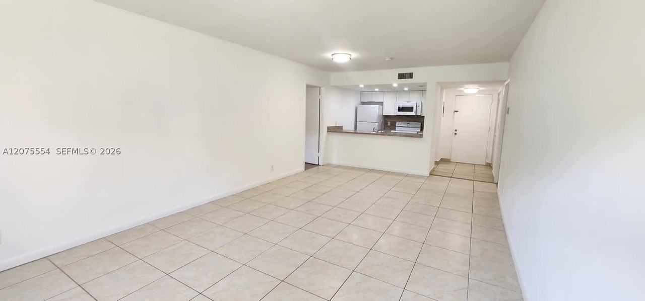 8160 Geneva Ct #104 - Photo 6 of 25