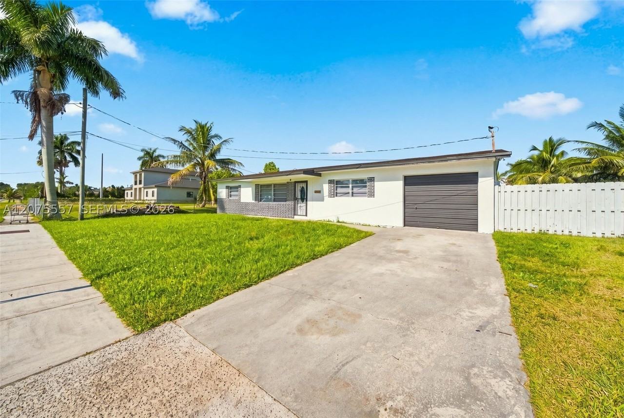 11000 Nw 21st Ct #11000 - Photo 3 of 35