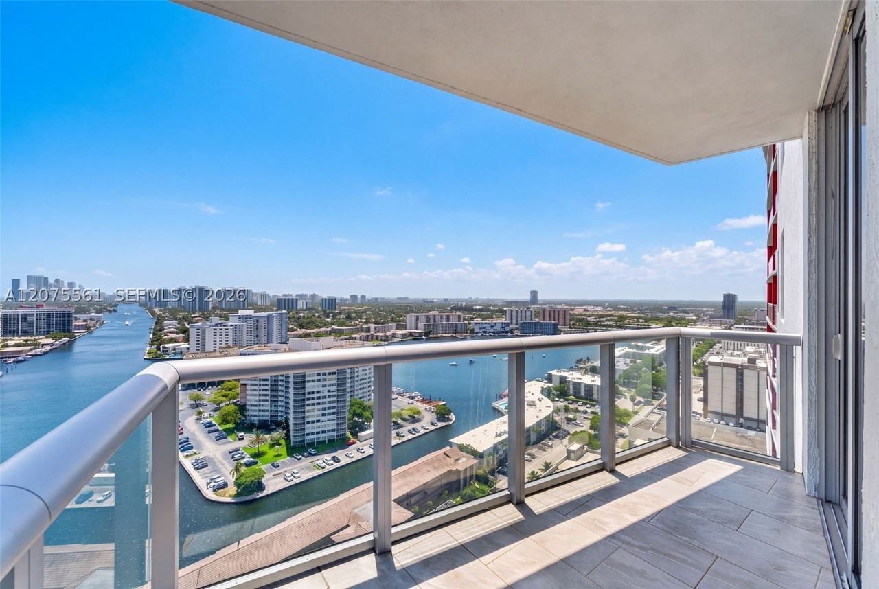2600 E Hallandale Beach Blvd #2510 - Photo 3 of 30