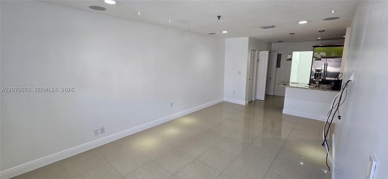 12005 Sw 14th St #407D - Photo 3 of 17