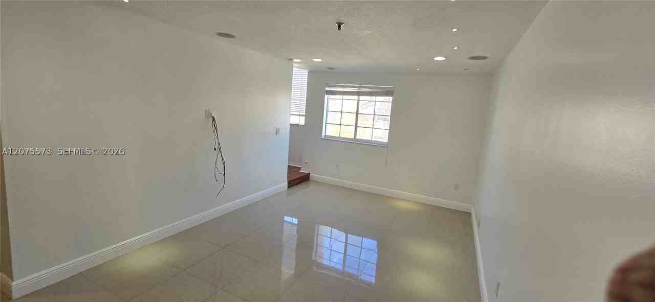 12005 Sw 14th St #407D - Photo 6 of 17