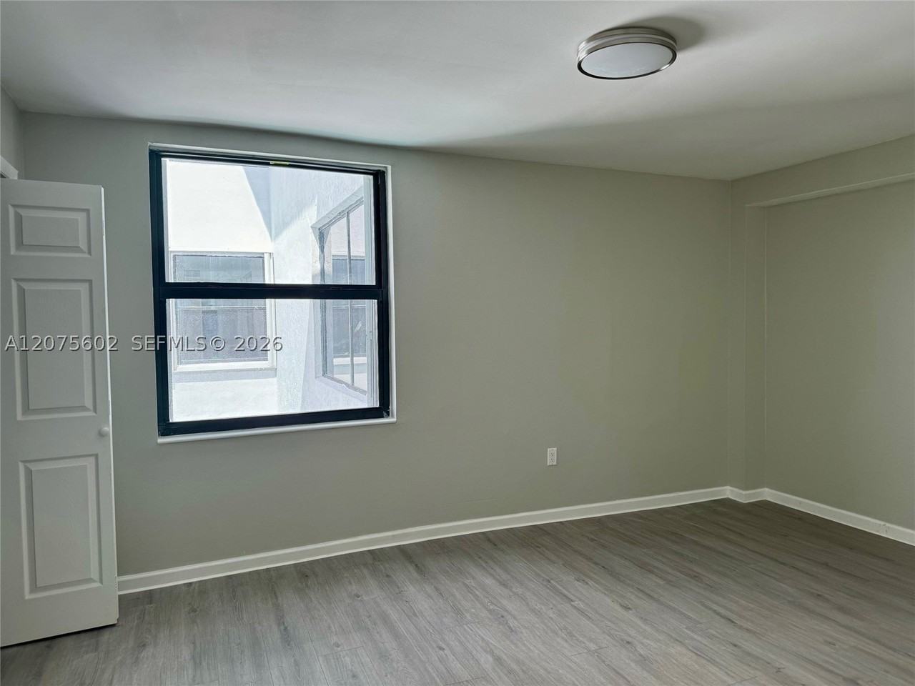 3702 Ne 171st St #15 - Photo 7 of 16