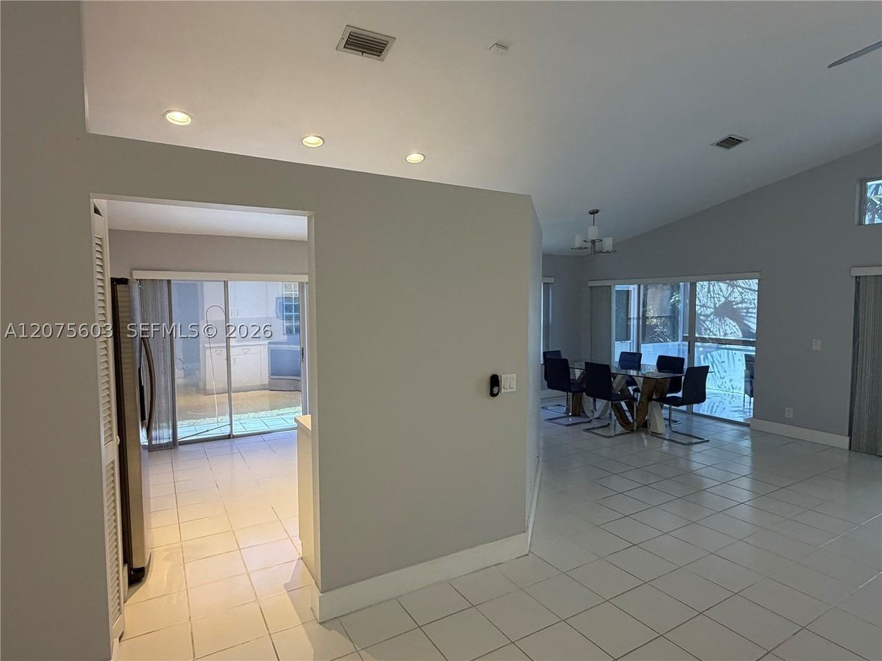 1646 Sw 148th Ter #1646 - Photo 6 of 20