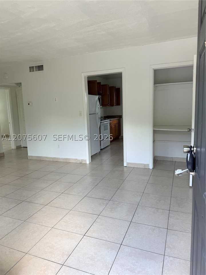 520 Sw Krome Ter #4 - Photo 2 of 10