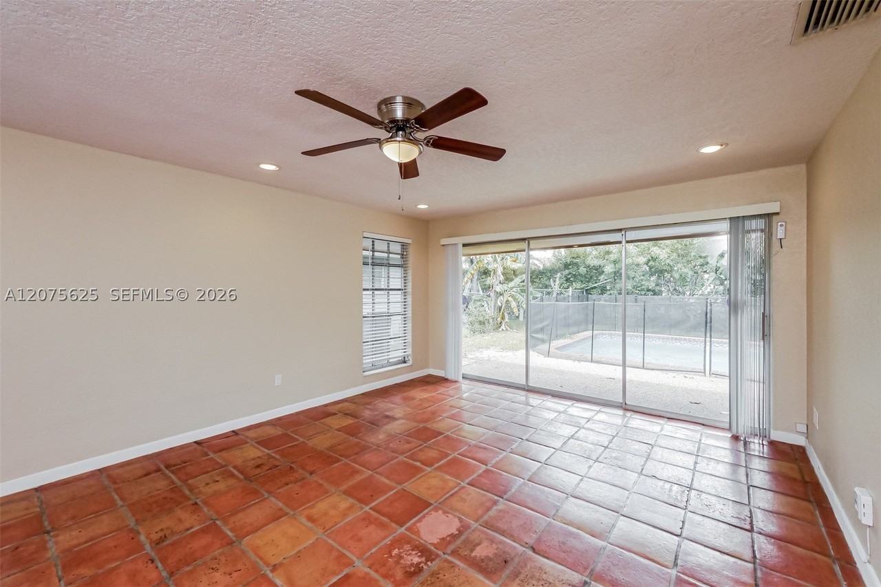 7518 Nw 42nd Dr - Photo 2 of 18