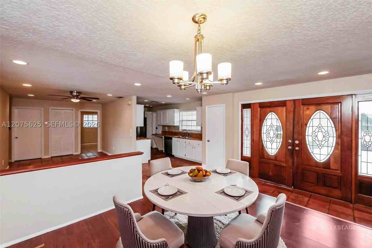 7518 Nw 42nd Dr - Photo 7 of 18