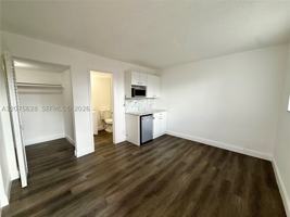 featured image of 2520 N Andrews Ave #303A