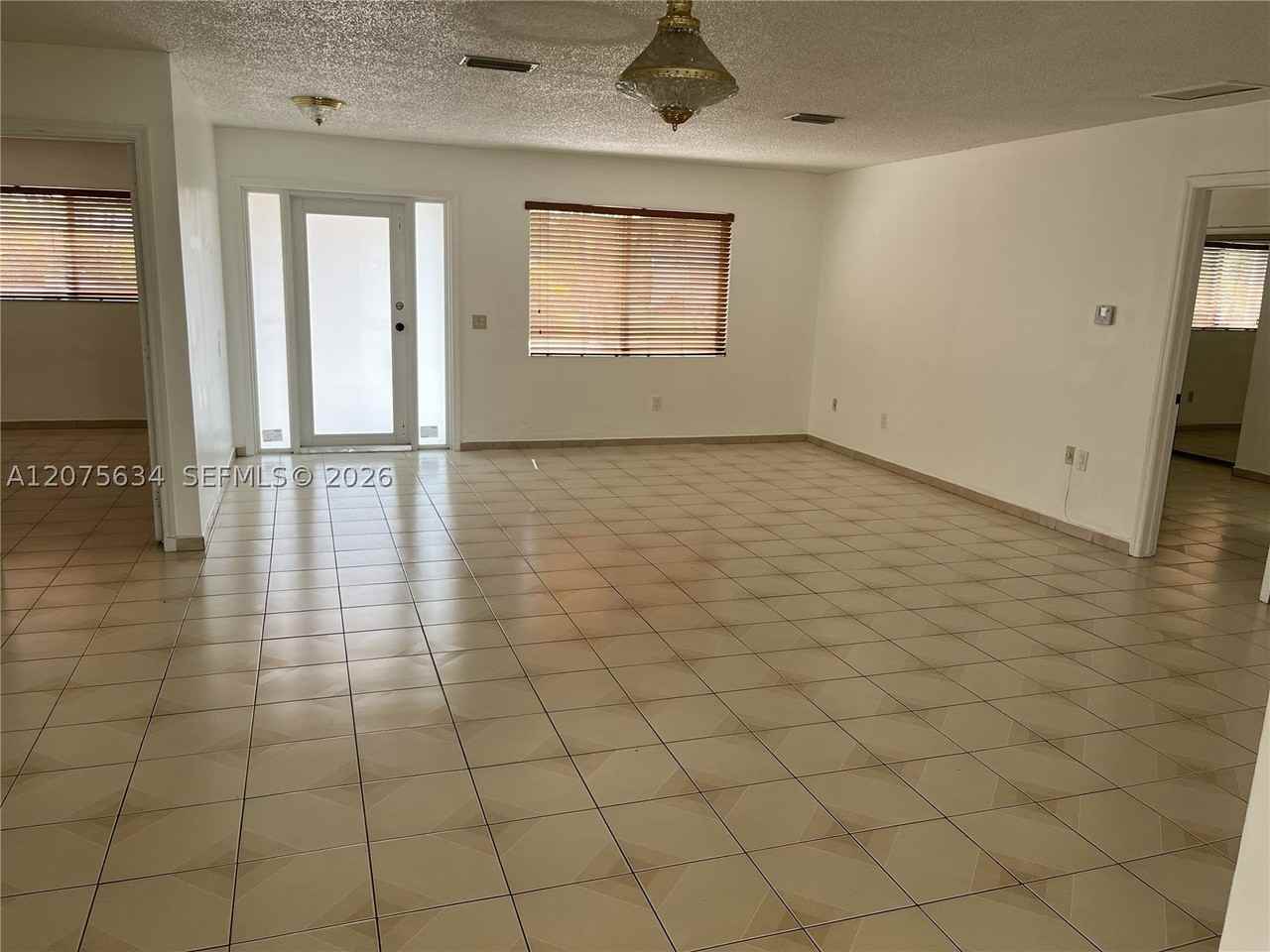 18105 Nw 81st Ct - Photo 2 of 12