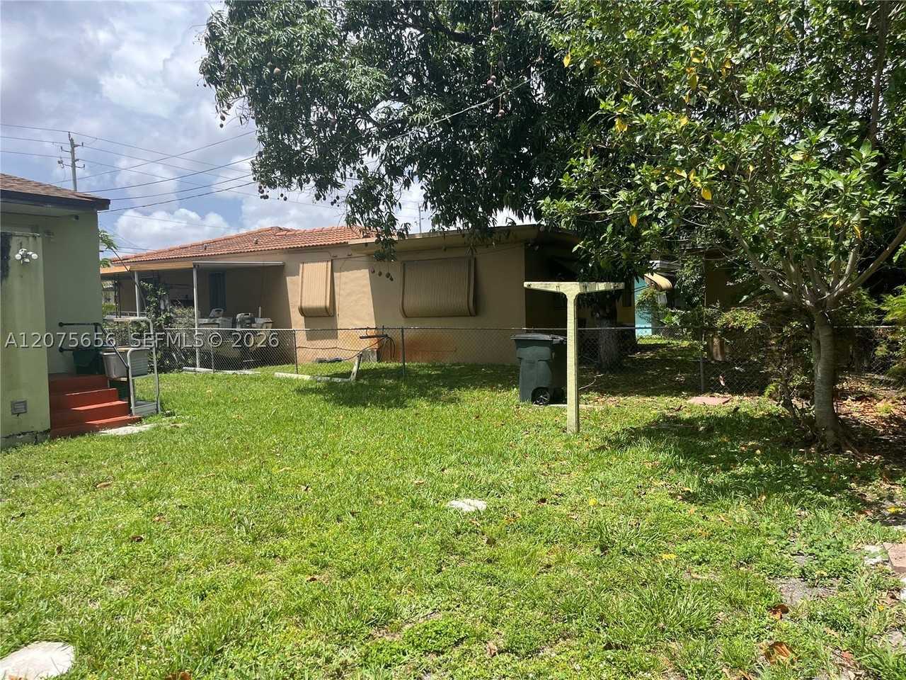 1851 Nw 51st Ter - Photo 3 of 19