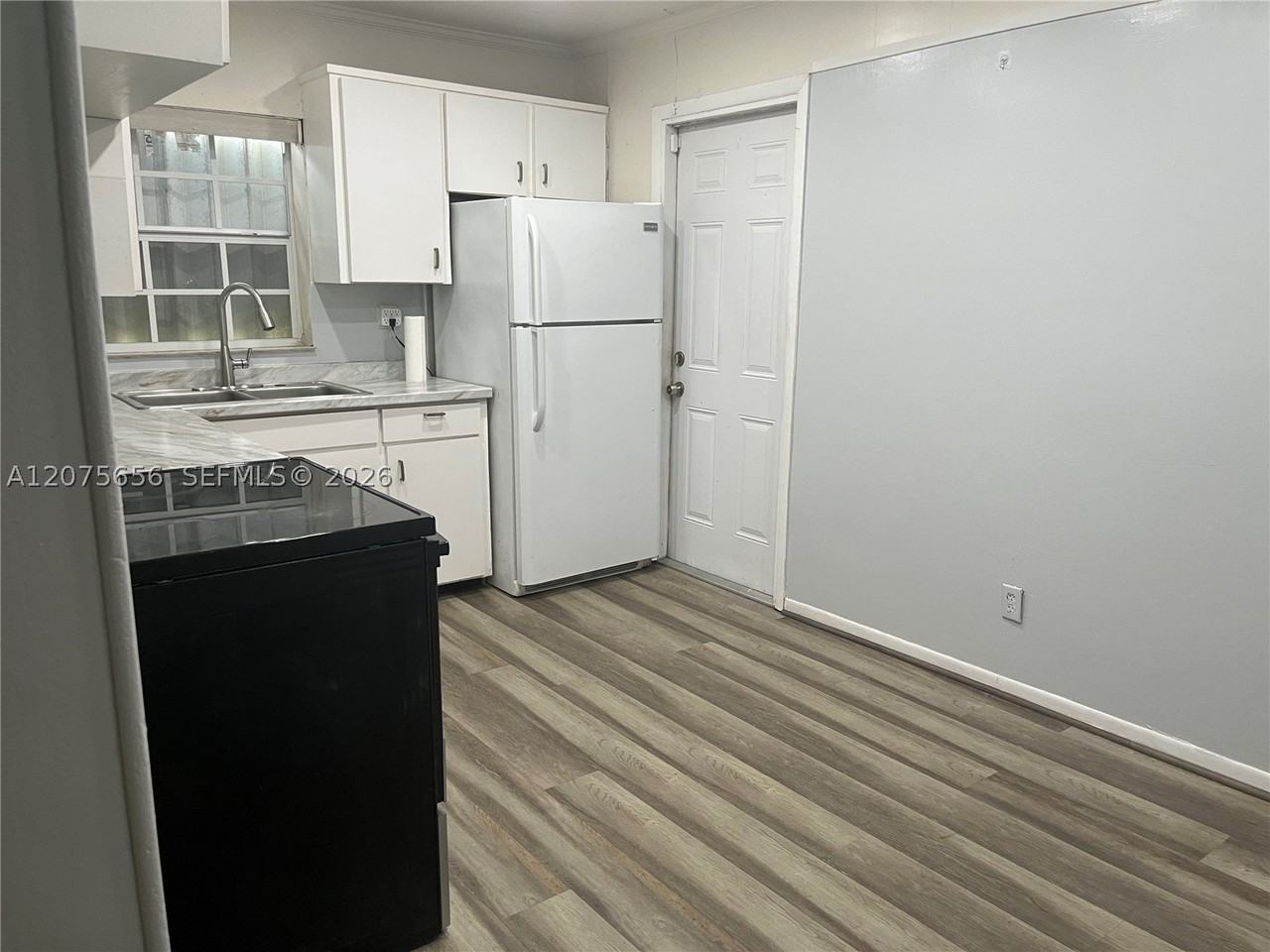 1851 Nw 51st Ter - Photo 5 of 19