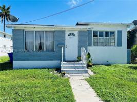 featured image of 3072 Sw 16th St #3