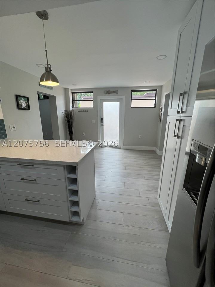 15012 Royal Palm Ave #15012 - Photo 4 of 12