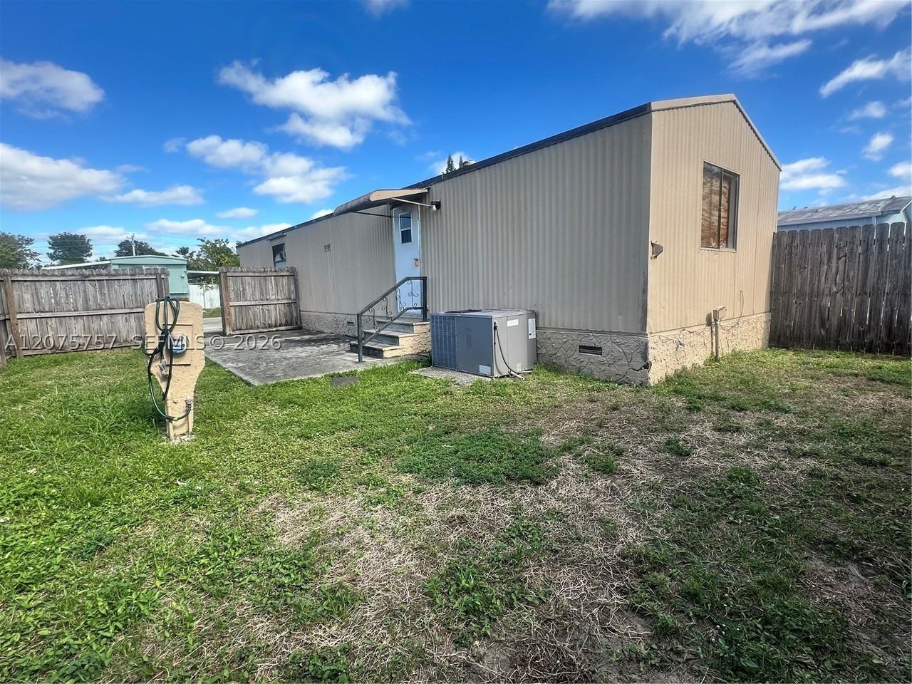 11886 Watergate Cir #H - Photo 6 of 20