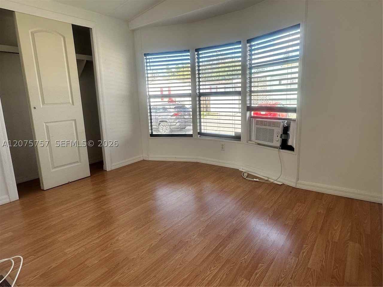 11886 Watergate Cir #H - Photo 7 of 20