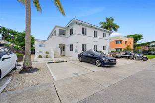 550 Ne 82nd Ter #4 - Photo 1 of 1