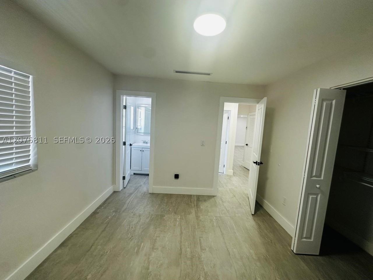 3540 Nw 80th Ter - Photo 6 of 7