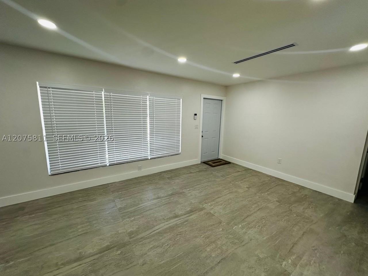 3540 Nw 80th Ter - Photo 7 of 7